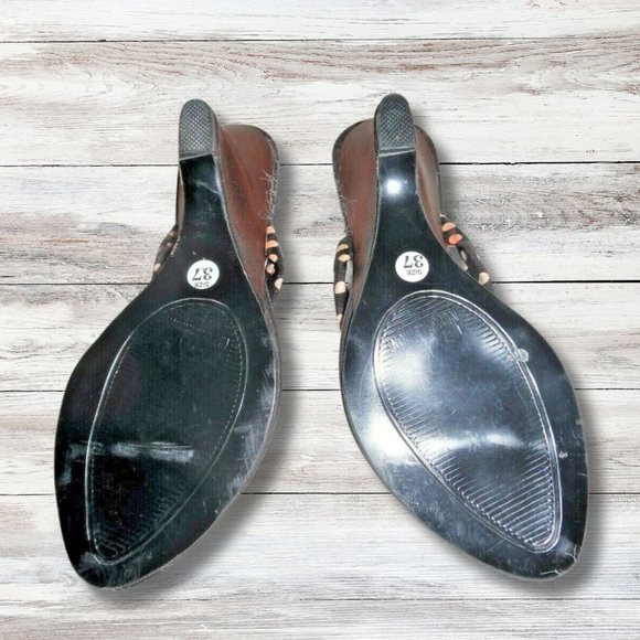 Bebe Sandals - Picture 2 of 2